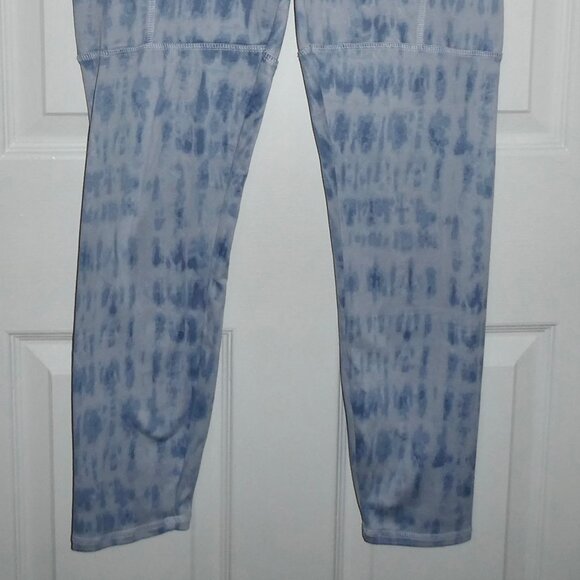 NICE PAIR OF BLUE PATTERNED ULTRA FLIRT LEGGINGS JOGGERS IN A JUNIOR SIZE LARGE - Picture 2 of 2